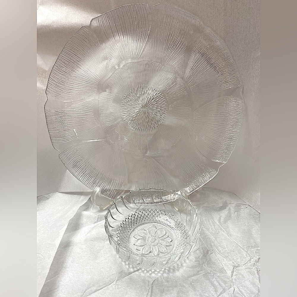 Serving Platter with Bowl.
